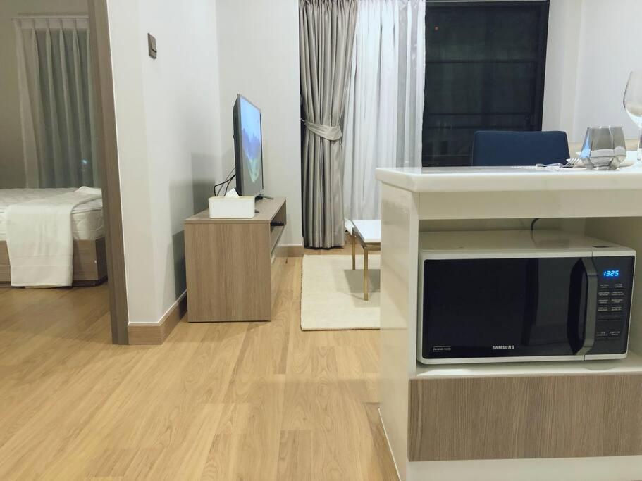 Modern Style Room With Sky Pool 古城边天际泳池公寓 Чиангмай Экстерьер фото